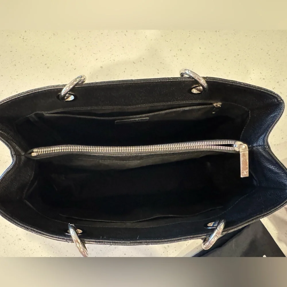 CHANEL GST Grand Shopper Tote Black with silver hardware - Picture 11 of 13